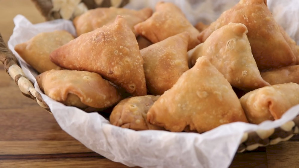 Crispy, golden, and filled with spiced potatoes, peas, and sometimes meat, samosas are the perfect bite-sized treat for any occasion